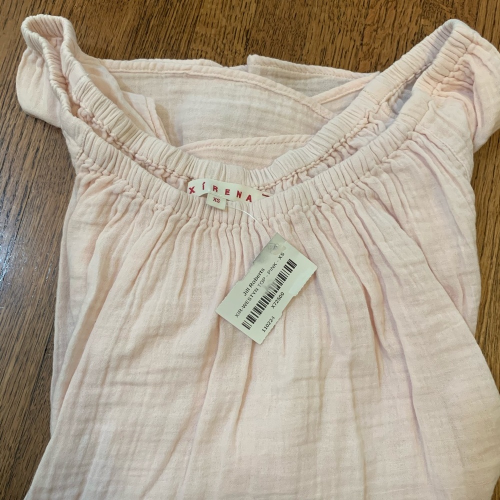 Light pink off the shoulder top -NWT